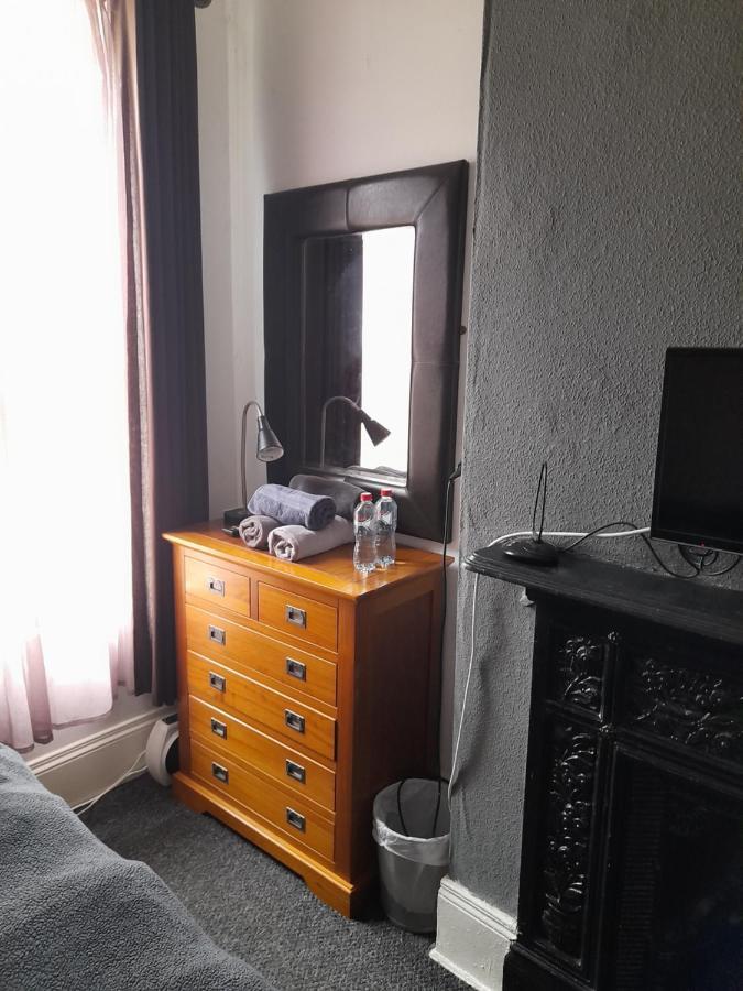 Eurovilla Belfast Habitación foto